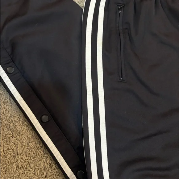 🤍🖤adidas • VINTAGE • black w/ white trim breakaway sweatpants • XL - Picture 6 of 11